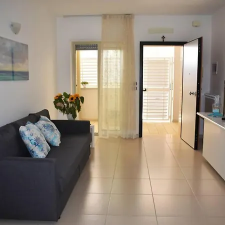 Donna Teresa - House * Monopoli
